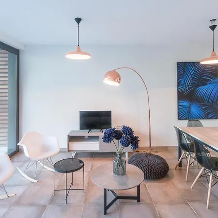 Les Vagues Avec Jacuzzi Privatif & Parking Prive Apartment Sarlat-la-Caneda