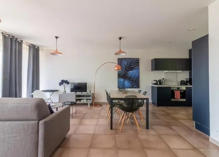 Les Vagues Avec Jacuzzi Privatif & Parking Prive